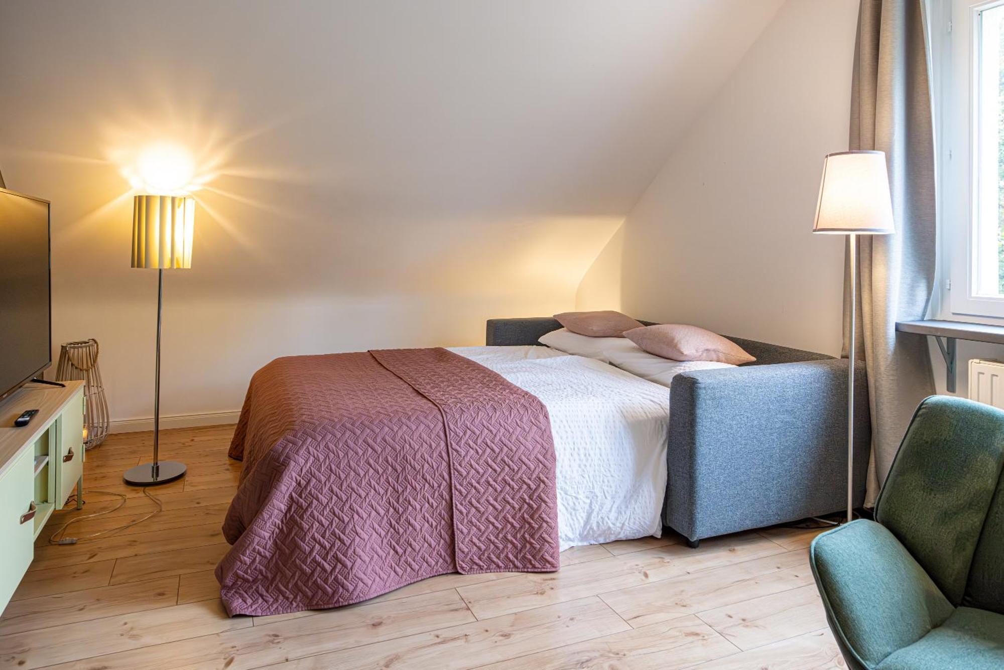 Apartment Have-a-nice-stay - U-bahn Nach Hamburg 150m- Baecker & Restaurants 200m - Lidl 800m - Zentrum 1,5km
