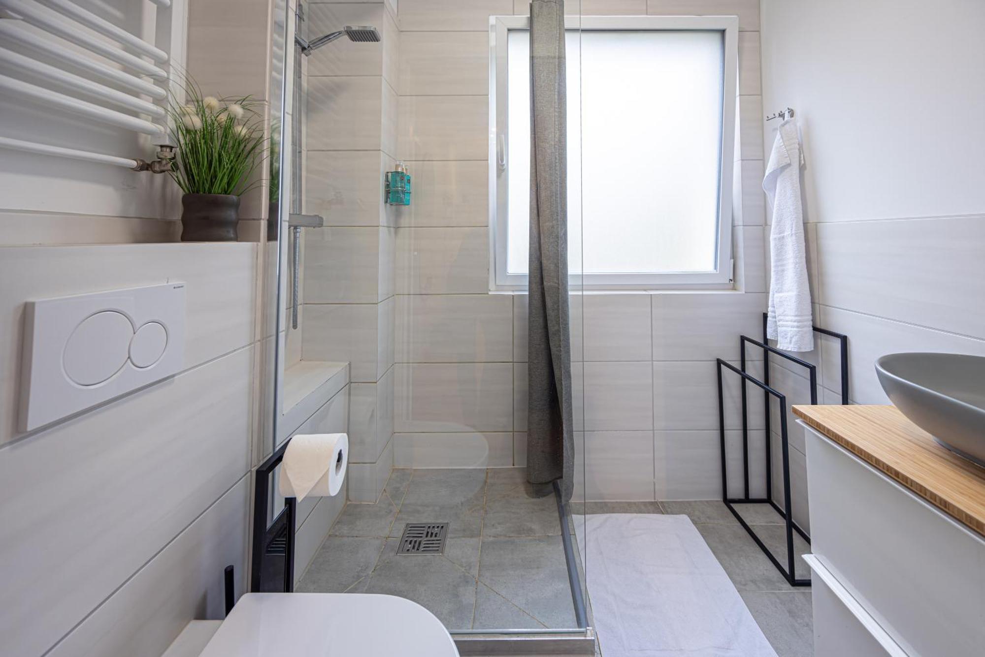 Apartment Have-a-nice-stay - U-bahn Nach Hamburg 150m- Baecker & Restaurants 200m - Lidl 800m - Zentrum 1,5km Ahrensburg