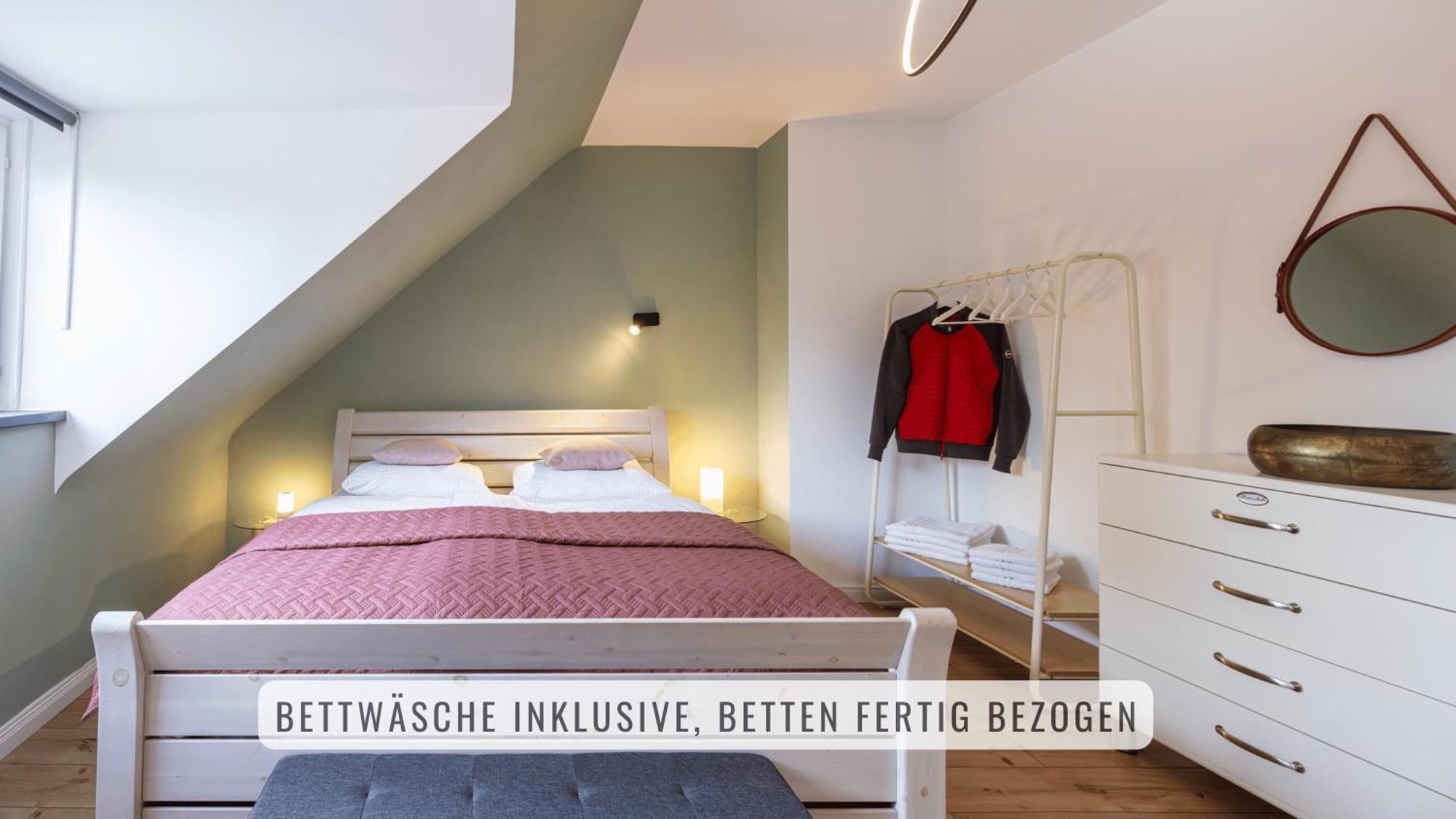 Have-a-nice-stay - U-bahn Nach Hamburg 150m- Baecker & Restaurants 200m - Lidl 800m - Zentrum 1,5km Apartment *